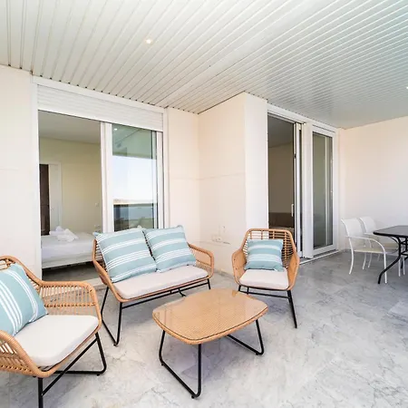 Amazing Seaview 2br In